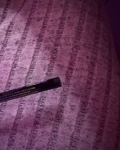 eyeliner feutre ultra précis gris n°06