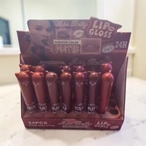 Lip gloss Matt Betty